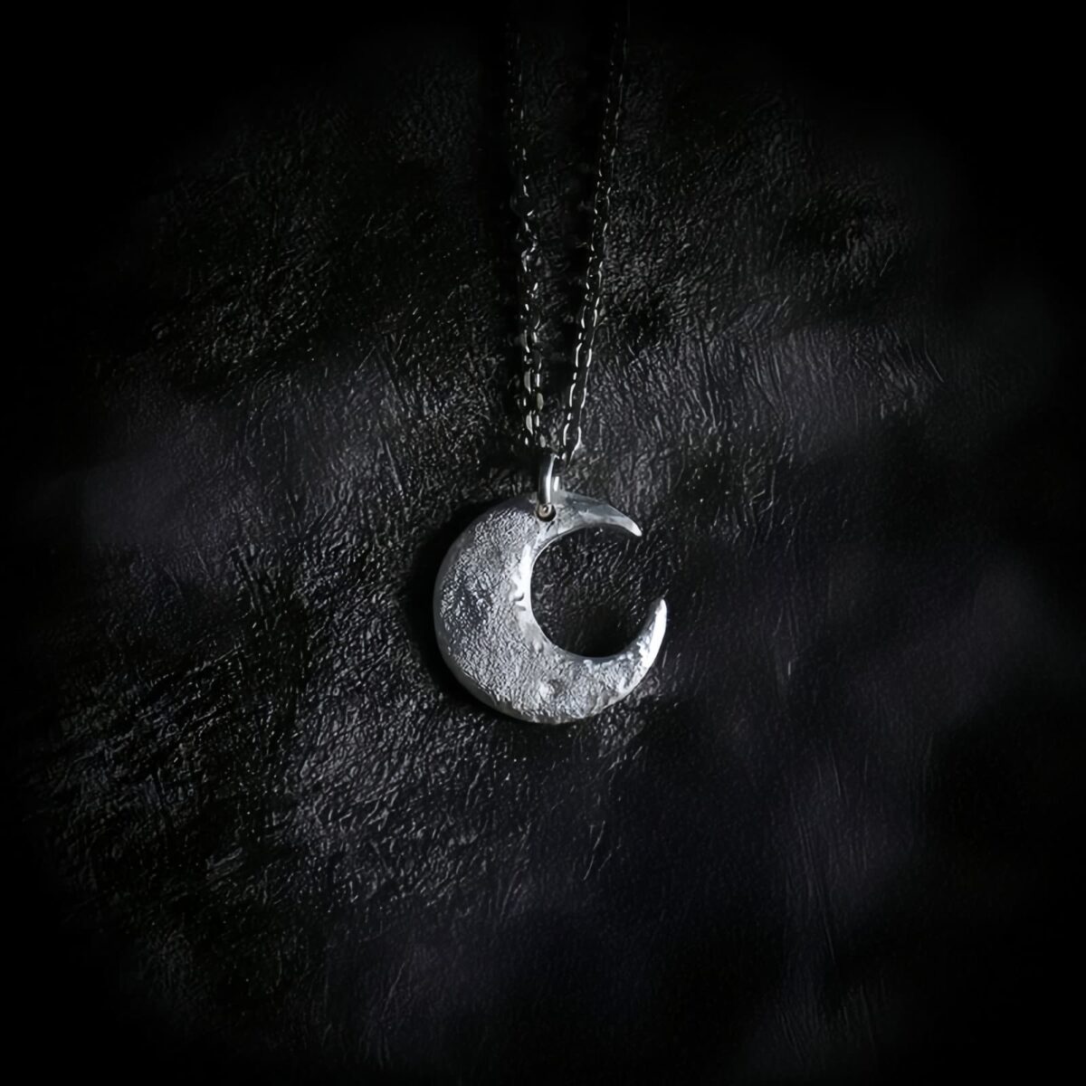 Moon Balance Necklace Pendant in 999 Silver Moon Balance Necklace Pendant in 999 Silver - 3